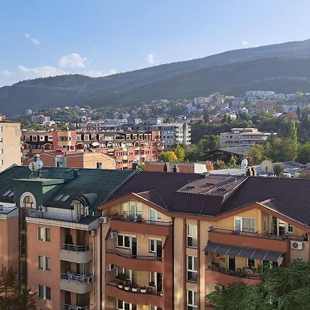 Golden Delight Central Apartment Скопье Экстерьер фото
