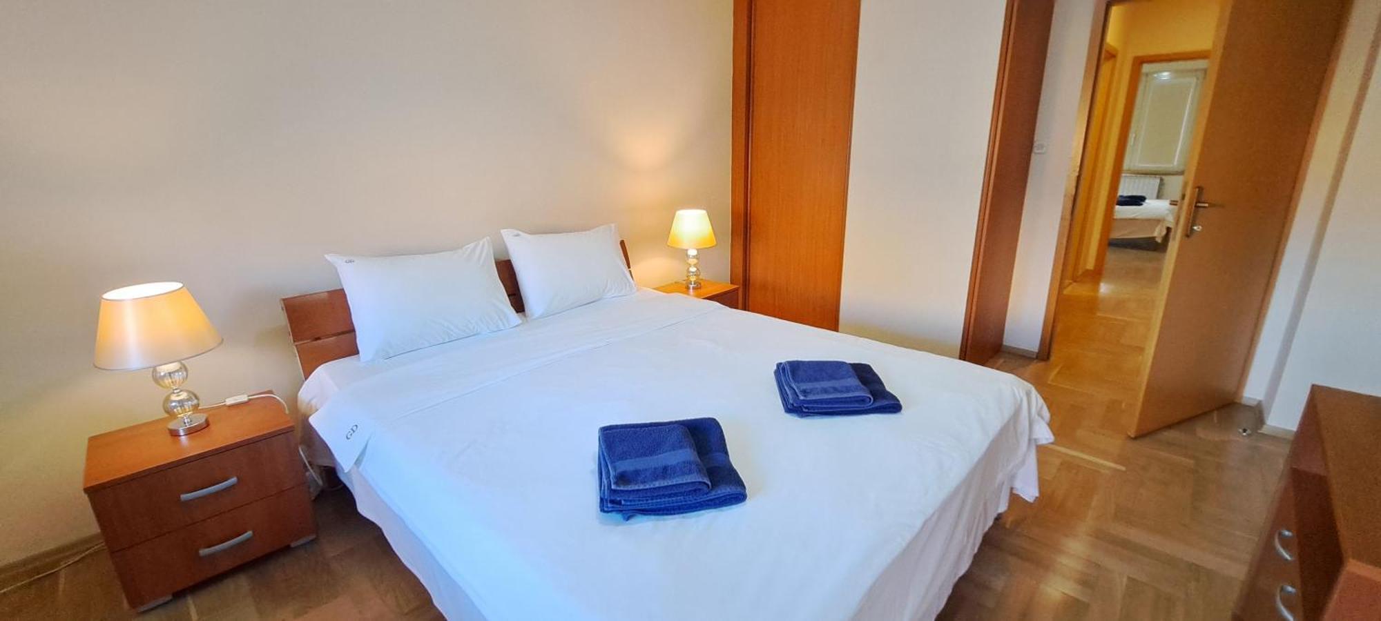 Golden Delight Central Apartment Скопье Экстерьер фото