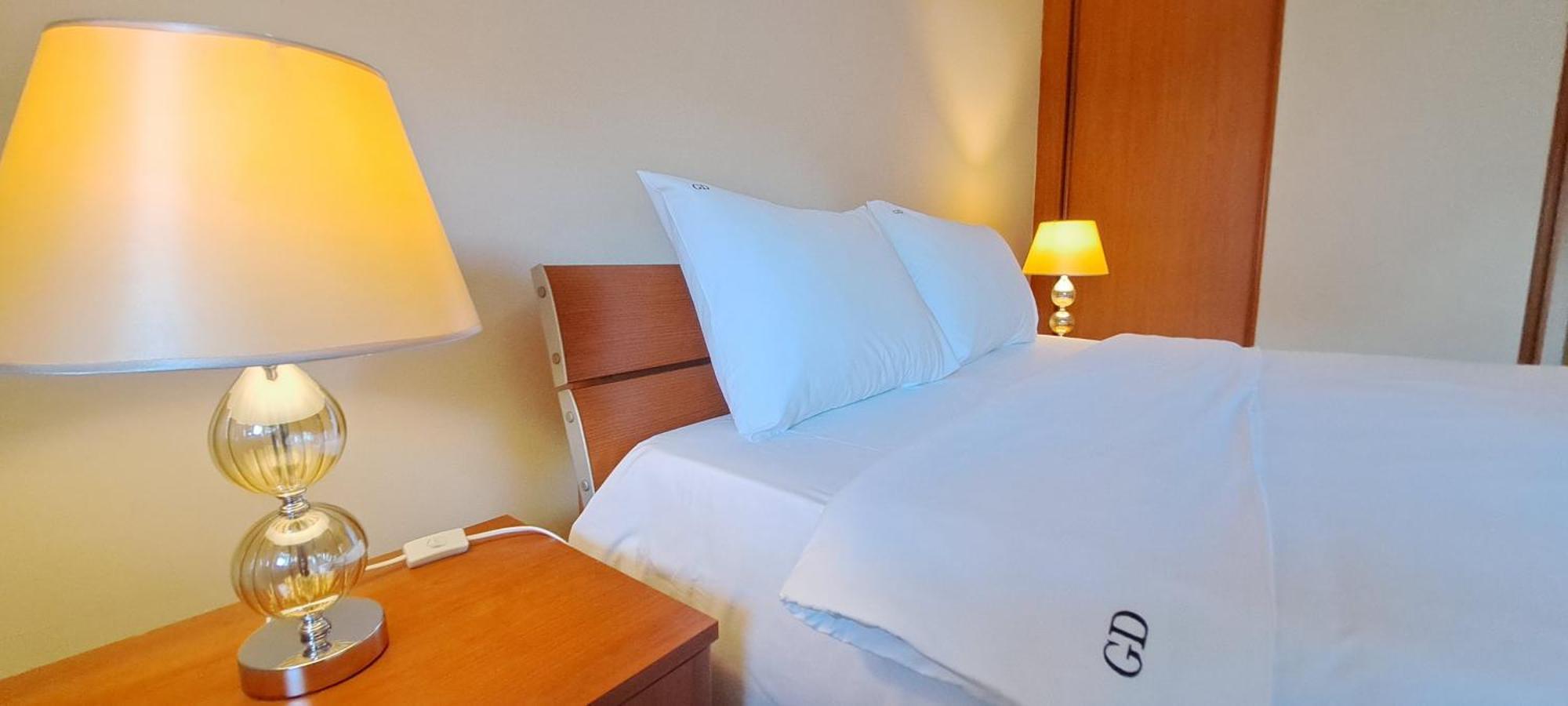Golden Delight Central Apartment Скопье Экстерьер фото