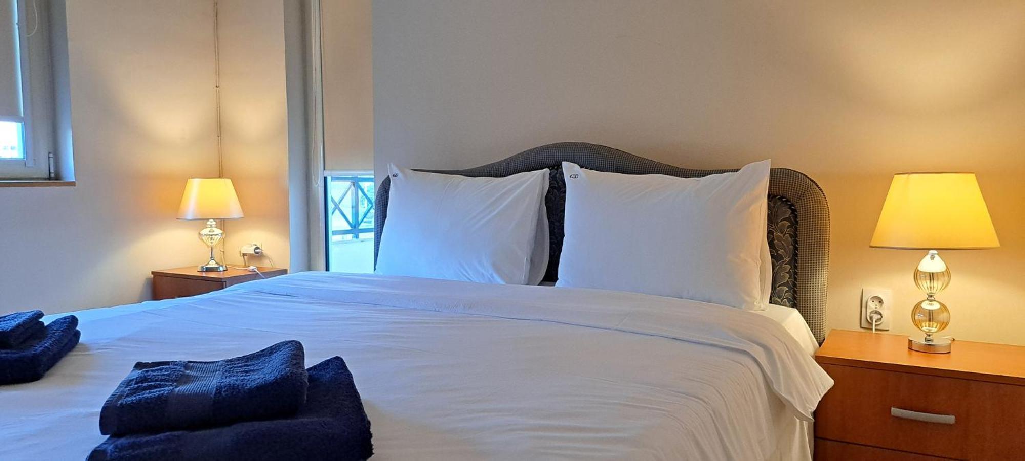 Golden Delight Central Apartment Скопье Экстерьер фото