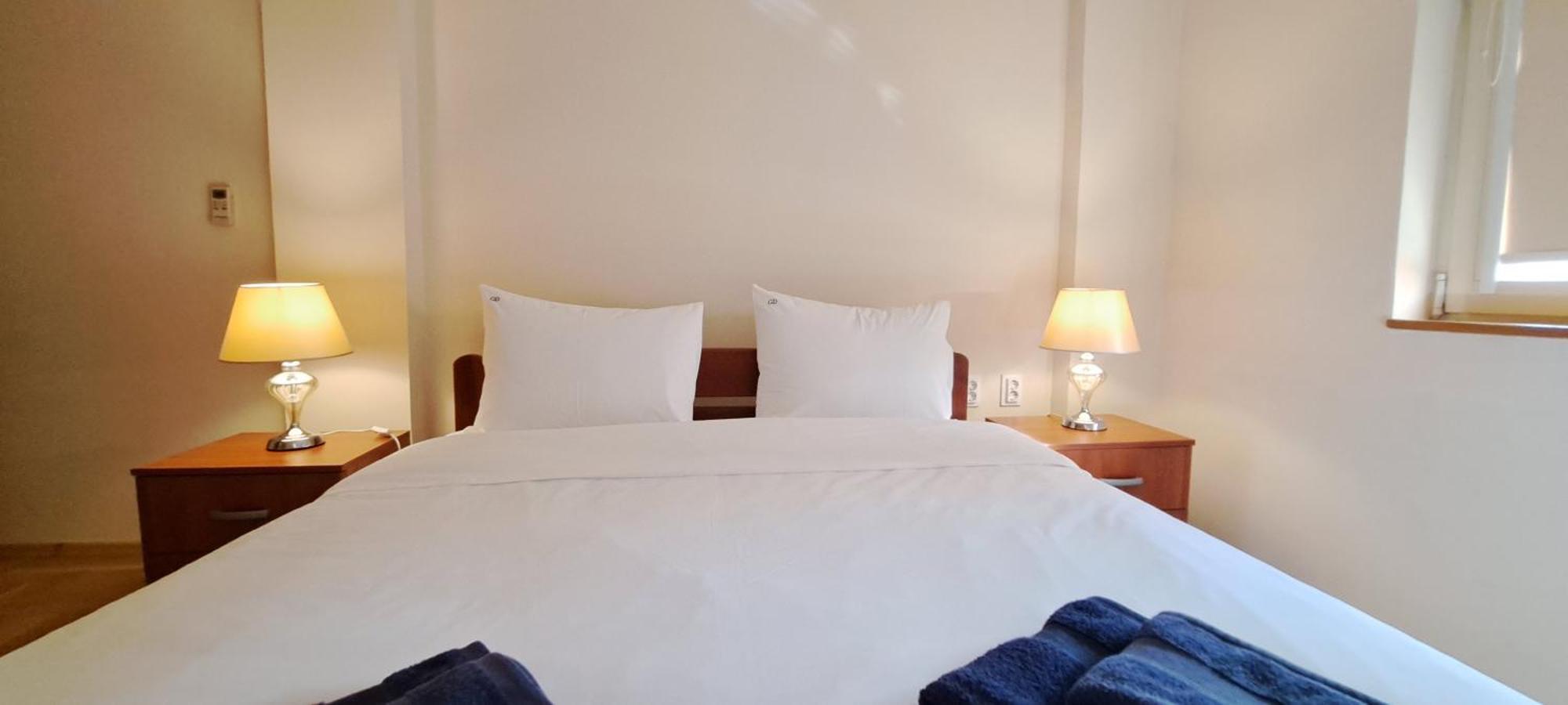Golden Delight Central Apartment Скопье Экстерьер фото